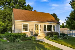 148 Tower Dr, Port Washington, WI 53074 - Photo 1