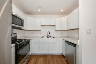 1631 W Edgerton Ave, Milwaukee, WI 53221 - Photo 5