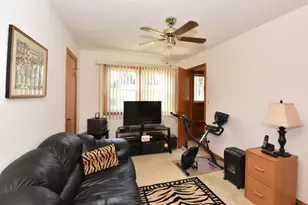 1923 Arlington Ave, Racine, WI 53403 - Photo 15