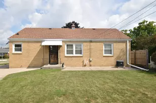 1923 Arlington Ave, Racine, WI 53403 - Photo 27