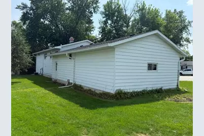 407  Glenview Ct, Fort Atkinson, WI 53538 - Photo 23