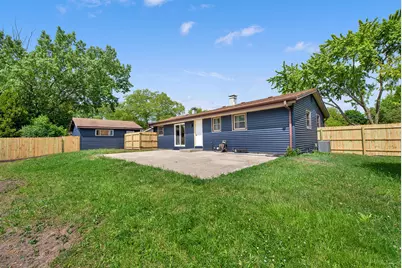 2905  Lake Vista Ct, Racine, WI 53402 - Photo 27