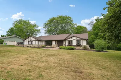 3665  Shadybrook Pl, Brookfield, WI 53005 - Photo 3