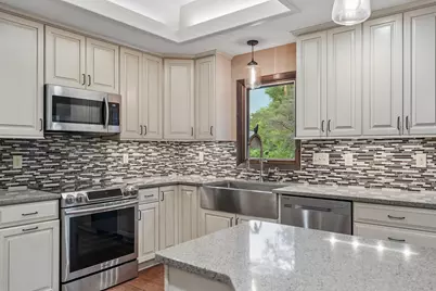 3665  Shadybrook Pl, Brookfield, WI 53005 - Photo 19