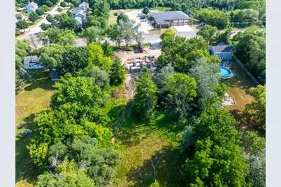 4714 W Drexel Ave, Franklin, WI 53132 - Photo 9