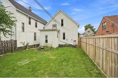 1230 E Pryor Ave, Milwaukee, WI 53207 - Photo 19