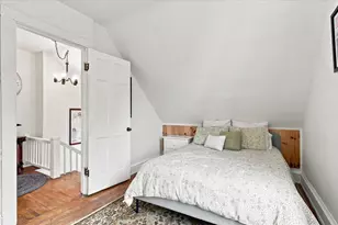 1230 E Pryor Ave, Milwaukee, WI 53207 - Photo 17