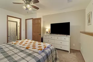 2117 Newberry Ln, Racine, WI 53402 - Photo 11