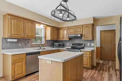 7115  Joy Marie Ln, Racine, WI 53185 - Photo 3