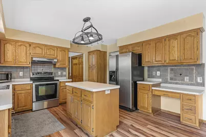 7115  Joy Marie Ln, Racine, WI 53185 - Photo 7