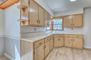 W160N8714 Patton Dr, Menomonee Falls, WI 53051 - Photo 15