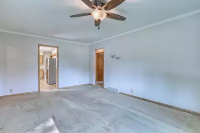 W160N8714  Patton Dr, Menomonee Falls, WI 53051 - Photo 9