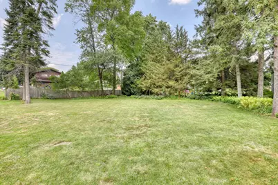 W160N8714  Patton Dr, Menomonee Falls, WI 53051 - Photo 7