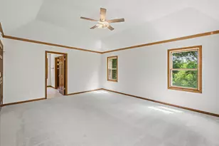 546 Beechwood Dr, Cedarburg, WI 53012 - Photo 23