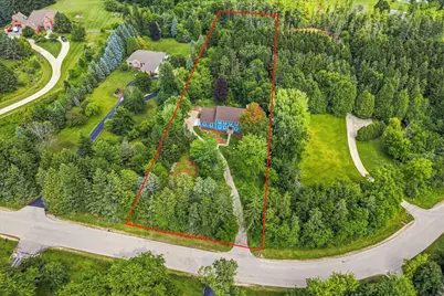 546  Beechwood Dr, Cedarburg, WI 53012 - Photo 57
