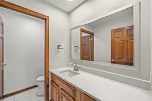 546 Beechwood Dr, Cedarburg, WI 53012 - Photo 19