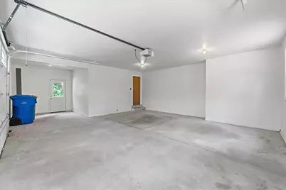 546  Beechwood Dr, Cedarburg, WI 53012 - Photo 51