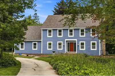 546  Beechwood Dr, Cedarburg, WI 53012 - Photo 55