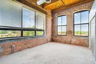 234 E Reservoir Ave, Milwaukee, WI 53212 - Photo 23