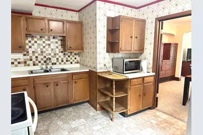 2557 N 59th St, Milwaukee, WI 53210 - Photo 9