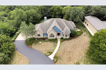S63W34455  Piper Rd, Eagle, WI 53153 - Photo 3