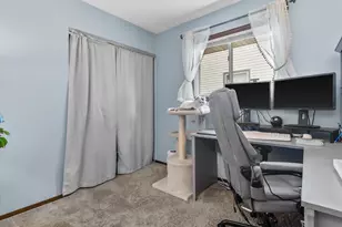 5253 S 8th St, Milwaukee, WI 53221 - Photo 17