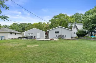 5253 S 8th St, Milwaukee, WI 53221 - Photo 33