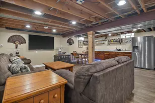 5253 S 8th St, Milwaukee, WI 53221 - Photo 23