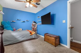 5253 S 8th St, Milwaukee, WI 53221 - Photo 21