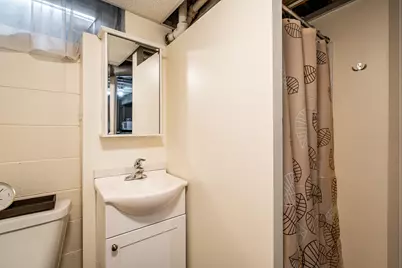 1952 N 119th St, Wauwatosa, WI 53226 - Photo 33