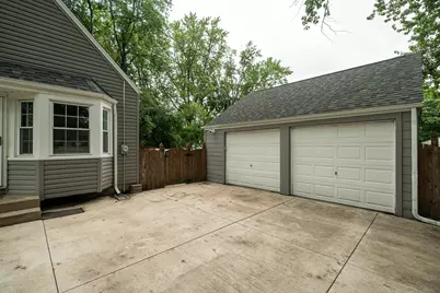 1952 N 119th St, Wauwatosa, WI 53226 - Photo 39