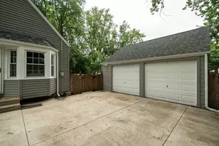 1952 N 119th St, Wauwatosa, WI 53226 - Photo 39