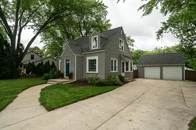 1952 N 119th St, Wauwatosa, WI 53226 - Photo 3