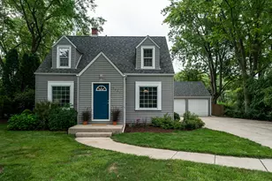 1952 N 119th St, Wauwatosa, WI 53226 - Photo 1