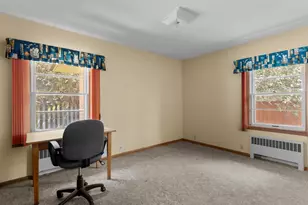 1127 Lincoln Blvd, Manitowoc, WI 54220 - Photo 7