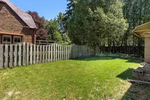 1127 Lincoln Blvd, Manitowoc, WI 54220 - Photo 17