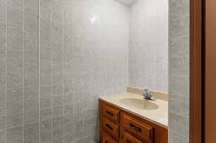 1127 Lincoln Blvd, Manitowoc, WI 54220 - Photo 47
