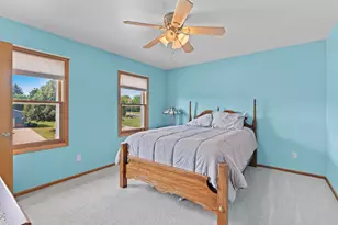 N103W16612 Country Ct, Germantown, WI 53022 - Photo 23