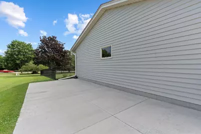 N103W16612  Country Ct, Germantown, WI 53022 - Photo 39