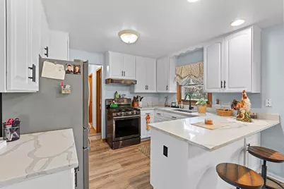 N103W16612  Country Ct, Germantown, WI 53022 - Photo 13