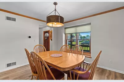N103W16612  Country Ct, Germantown, WI 53022 - Photo 11