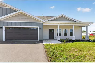1601  Wildlife Dr #4, Kewaskum, WI 53040 - Photo 17