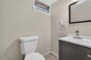 3627 Regency Dr, Racine, WI 53402 - Photo 19