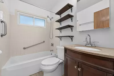 3627  Regency Dr, Racine, WI 53402 - Photo 5