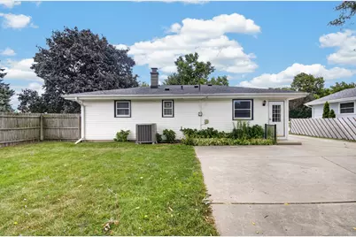 5312  52nd Ave, Kenosha, WI 53144 - Photo 5