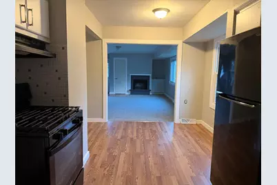 8035 W Warnimont Ave, Milwaukee, WI 53220 - Photo 9