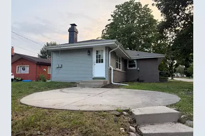 8035 W Warnimont Ave, Milwaukee, WI 53220 - Photo 3