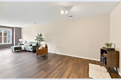 3862 S Lake Dr #207, Saint Francis, WI 53235 - Photo 5
