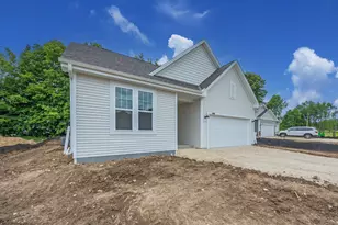 1141 Mt Vernon Dr, Hartford, WI 53027 - Photo 3