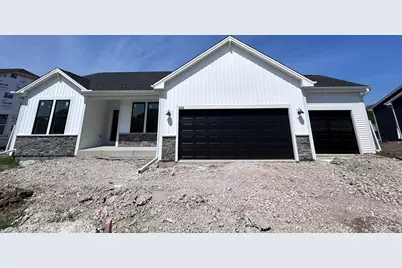 9569 S Sophia Ct, Franklin, WI 53132 - Photo 1